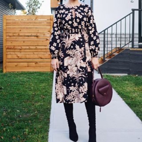 Zara Floral Dress - Picture 2 of 9